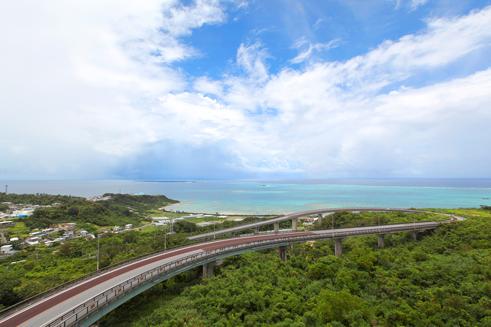 沖縄格安レンタカー セブンズレンタカー 